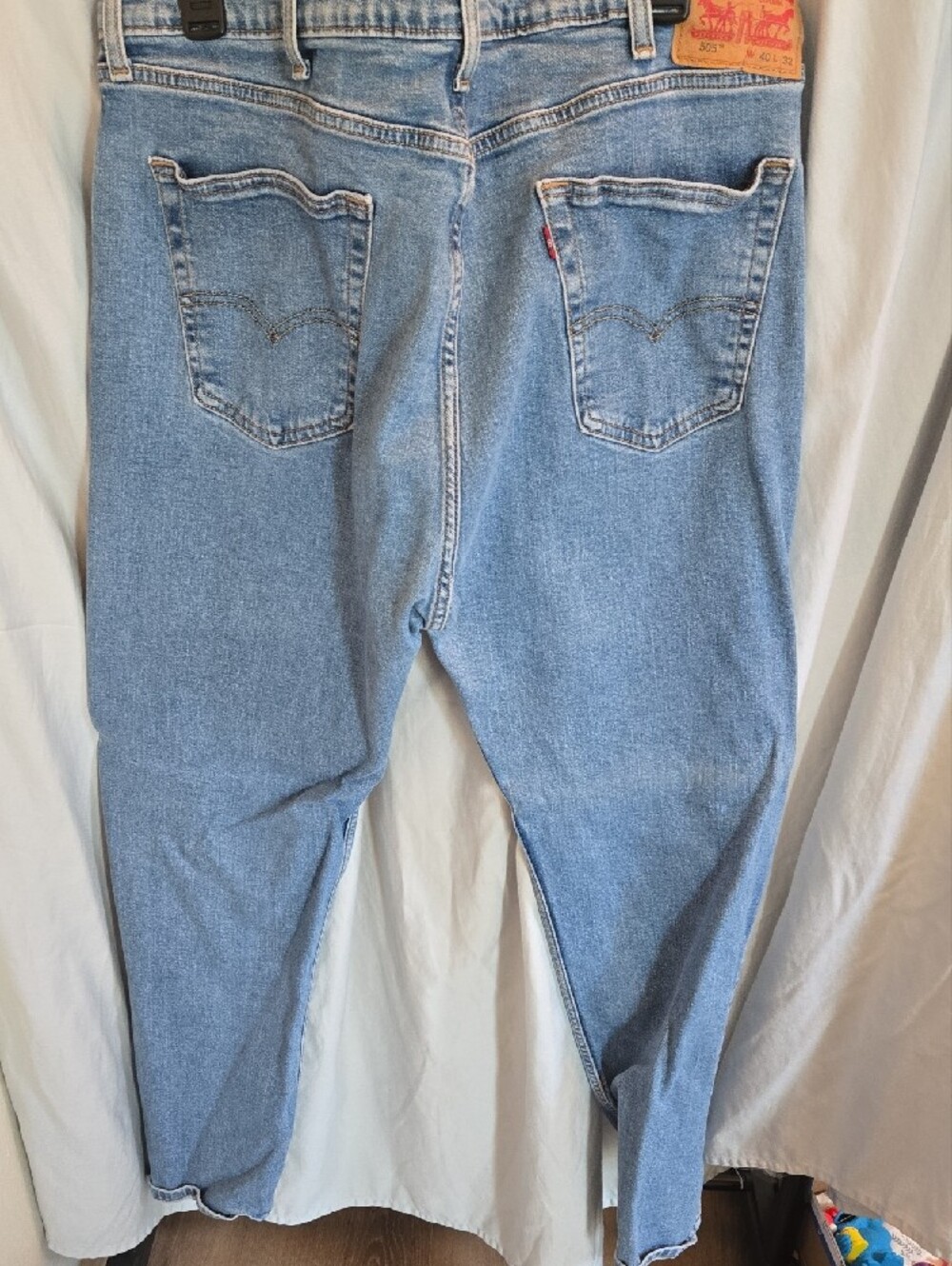 Levi's Light Wash Straight Men’s Jeans - Picture 3 of 4